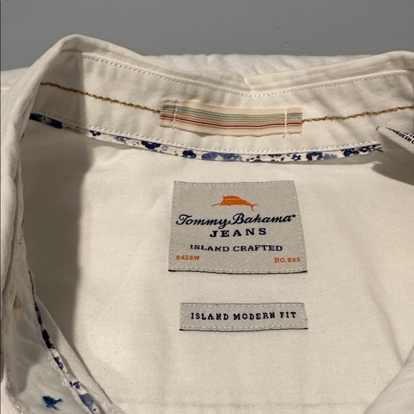Tommy Bahama Men’s XL White Island Modern Fit Short Sleeve Button-Down Shirt - Picture 2 of 7